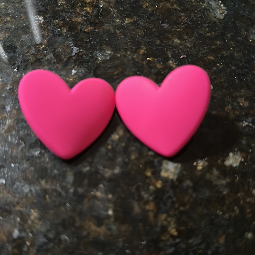 NEW• Sugared + Bronzed Pink Fun & Flirty Heart Earrings